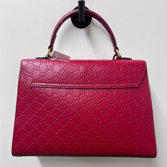 Gucci Guccissima Signature Medium Padlock Top Handle Leather Bag in Hibiscus Red - Picture 4 of 13